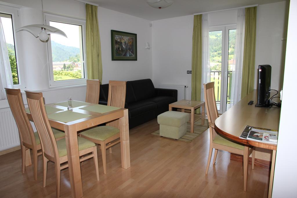 Apartments Veno Лашко Екстер'єр фото